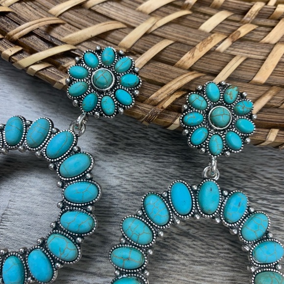 In The Valley Earrings - Turquoise - Picture 3 of 4